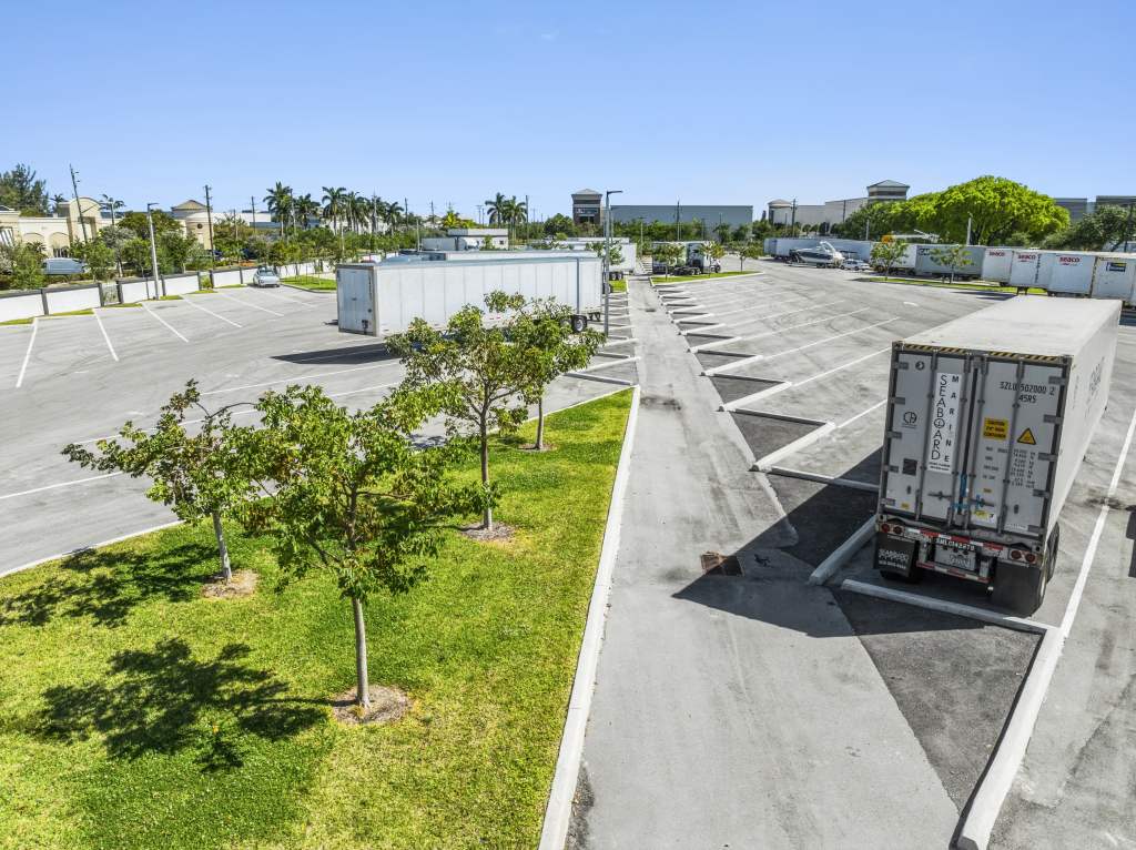 truck-parking-near-me